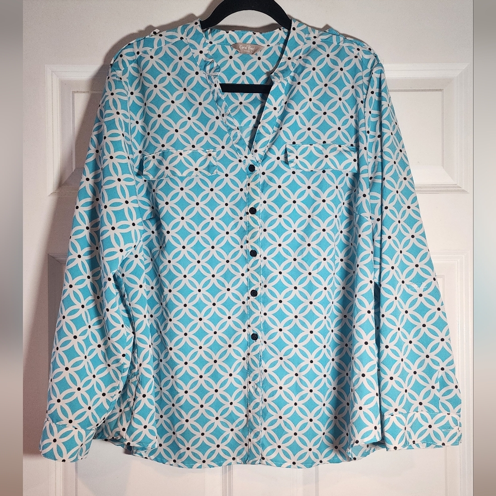 Coral Bay Blue And White Geometric Patterned Button Down Blouse